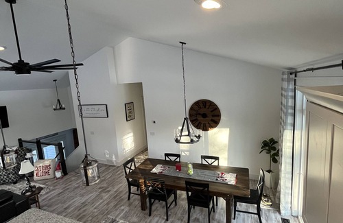 Thompsonville House | Experience Unmatched Comfort at Crystal Mountain Golf Course