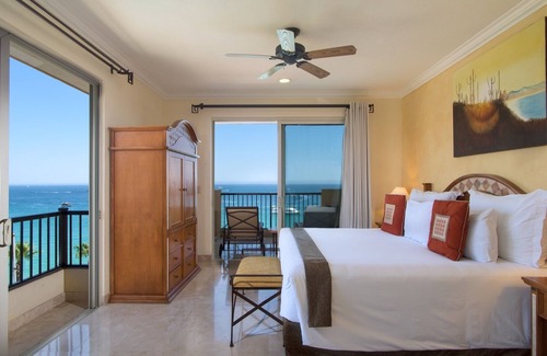 Centro Resort | Experience Medano Beach with Pool and Family-Friendly Amenities
