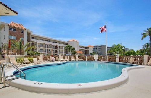 North Palm Beach House | Experience Serenity at Our Waterfront Retreat with Spa