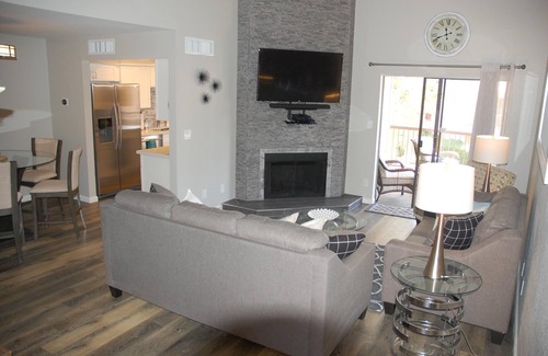 Village Two Condo | Perfect 2BR McCormick Ranch Condo with Pool & Ocean Views