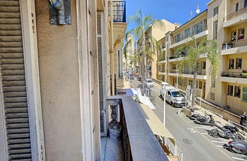 Beausoleil Apartment | Stylish T2 Apartment: 4-Star Stay with Family-Friendly Amenities