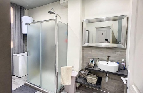Beausoleil Apartment | Stylish T2 Apartment: 4-Star Stay with Family-Friendly Amenities