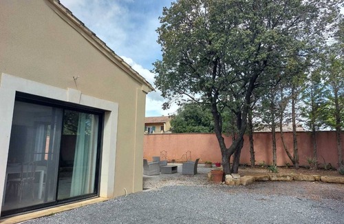 Aureille Apartment | Discover an Inviting Apartment in the Heart of Alpilles
