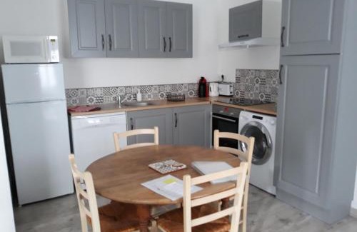 Selles-sur-Cher House | Ideal Retreat: BALNEO DUO Near Beauval Zoo with Hot Tub