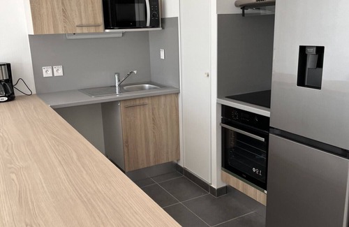 Aytre Apartment | Family-Friendly Beaux 2 Pièces in La Rochelle