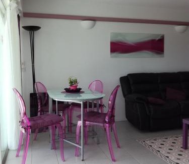 Moliets-et-Maa Apartment | Family-Friendly Oceanfront Retreat at Location d Armelle