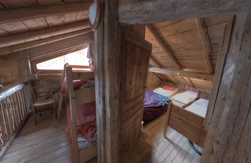 La Cote-d'Arbroz Apartment | Discover Cozy Charm in a Savoyard Chalet at Le Boitet