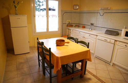 Prades Apartment | Oceanfront Cottage for 6 with Spa - Guest Rated 10/10