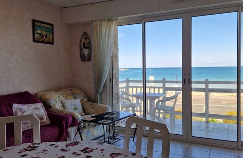 Saint-Cast-le-Guildo Apartment | Family-Friendly Retreat with Ocean View and Terrace