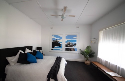 Keith Bed & Breakfast | Ideal Location with Pool, Breakfast & Family-Friendly Perks