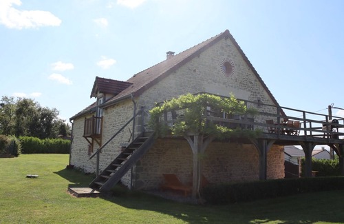Saint-Felix House | Top-Rated Location Gîte with Pool and Family-Friendly Amenities