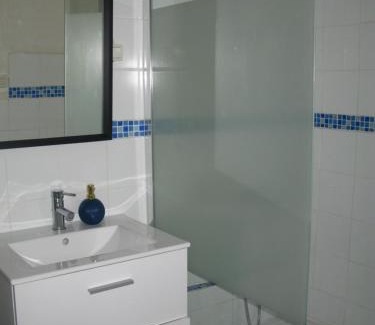 Sarrians Apartment | Family-Friendly Gîtes in a Prime Location with Great Ratings