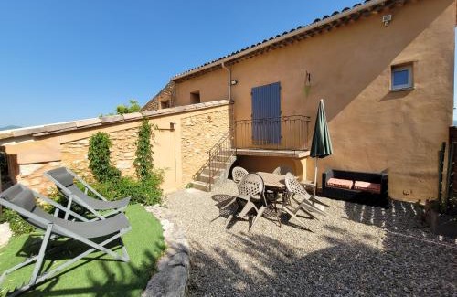 Apt House | Beautiful Luberon Gite with Pool & Oceanfront Views