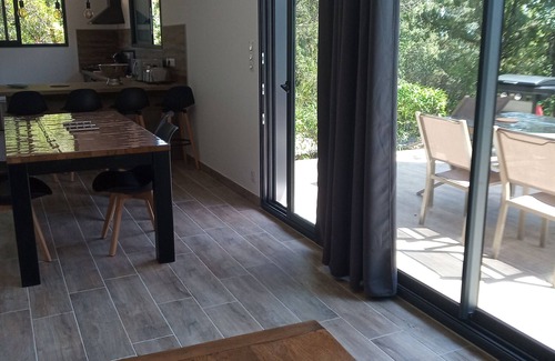 Monteils House | Top-Rated Gite en Bois Monteils: Ideal for 6 Guests!