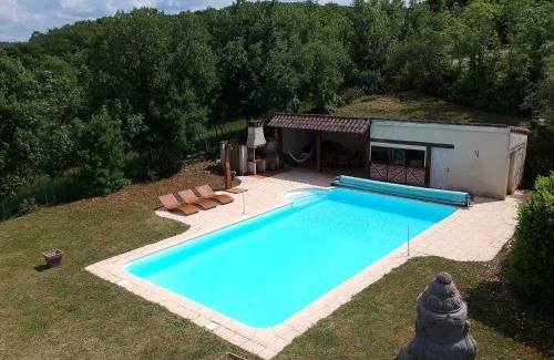 Arcambal House | Ideal Gite Between Cahors and St Cirq Lapopie with Pool