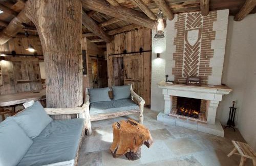Crouy-sur-Cosson House | Unique Hobbit House with Tree, Near Chambord - Family Friendly