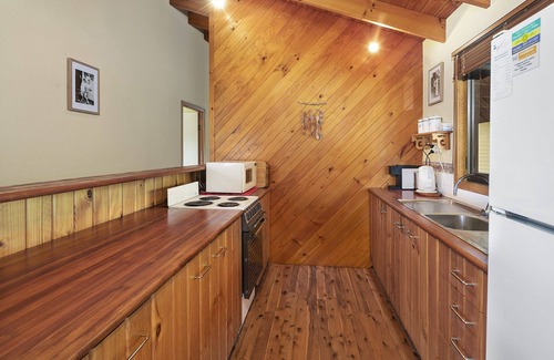 Point Lookout House | Prime Location with Family and Pet-Friendly Amenities