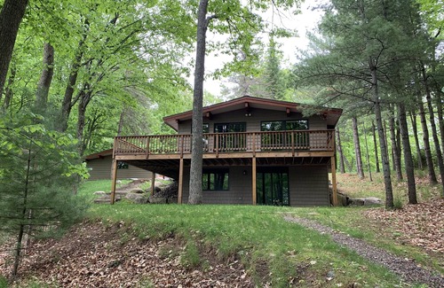 Minocqua House | Ideal Retreat: Newly Remodeled Home on Lake Tomahawk