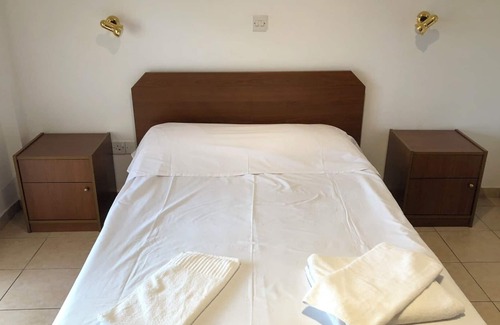 Kissonerga Apartment | Beachfront Getaway: Pet-Friendly with Onsite Dining