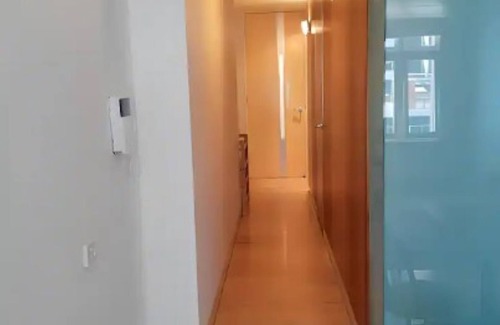 Melbourne Central Business District Apartment | Location, Location, Location. 296 Flinders Street Melbourne