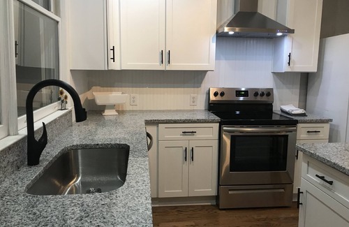 Wetumpka House | Prime Location with Pool & Lake View – Guest Rated 9.8