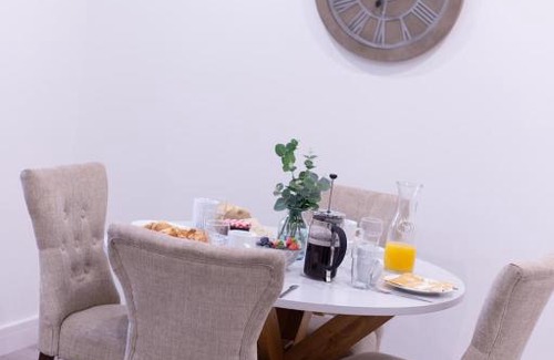 Luton Apartment | Visit Luton: Top-Rated Child-Friendly Hotel Experience