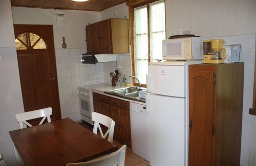 Alvignac House | Top-Rated Maison in Beautiful Garden Near Village Amenities