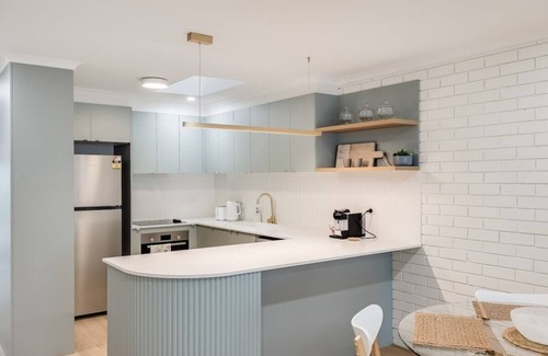 East Toowoomba Apartment | Elegant Retreat: Your Ideal Child-Friendly Getaway!