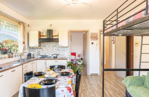Valtellina Apartment | Location piano terra con giardino privato