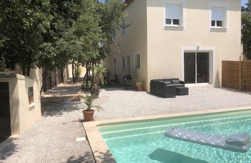 Rocbaron House | Perfect Getaway: Seasonal Stay with Pool & Top Ratings