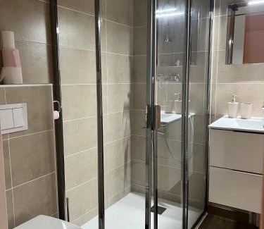 Greolieres les Neiges Apartment | Idyllic Location Studio with Garden in Hameau II