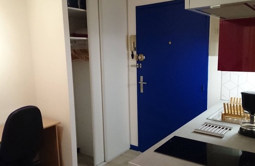 Vannes Apartment | Top-Rated Location Studio Vannes with Pool & Kitchen Access