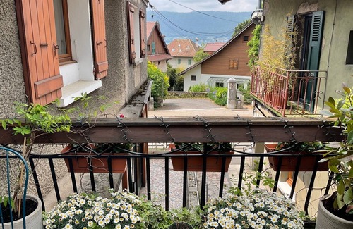 Veyrier-du-Lac Apartment | Inviting 2-Bedroom Apartment in Veyrier du Lac