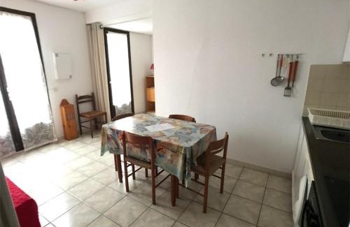 Port Leucate Apartment | Convenient Getaway: 3 Rooms, Steps from Port Leucate Beach