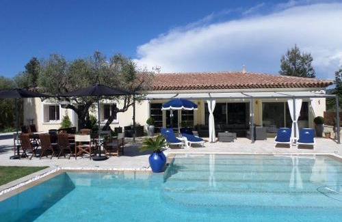 Le Castellet Villa | Elegant Villa with Heated Pool and Oceanfront Views