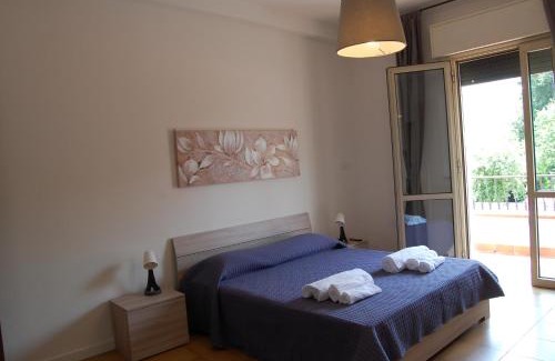 Padova Apartment | Relax at Elite Parco Brentelle B&B with Hot Tub Access