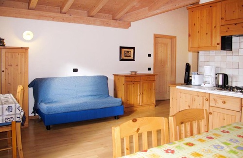 Vigo di Fassa Apartment | Charming Locazione Turistica Bernardetta: Family & Pet-Friendly