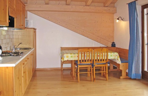Vigo di Fassa Apartment | Charming Locazione Turistica Bernardetta: Family & Pet-Friendly