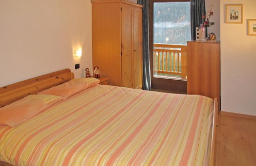 Vigo di Fassa Apartment | Charming Locazione Turistica Bernardetta: Family & Pet-Friendly