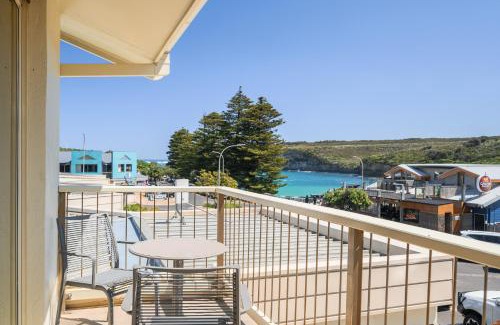 Port Campbell Hotel | Oceanfront Comfort at Loch Ard Motor Inn – Rated 9/10