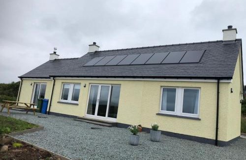 Caroy House | Discover Loch Caroy Bay Cottage: 4-Star Family Retreat