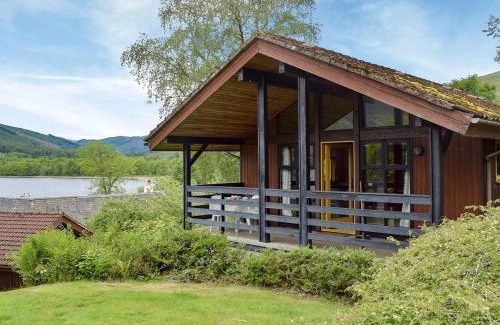 Lochearnhead House | Pet-Friendly Retreat at Loch Earn View Lodge - 9.1 Rated
