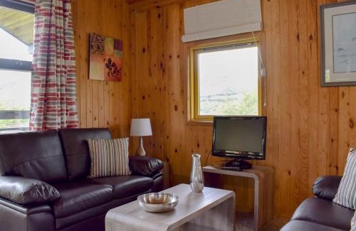 Lochearnhead House | Pet-Friendly Retreat at Loch Earn View Lodge - 9.1 Rated