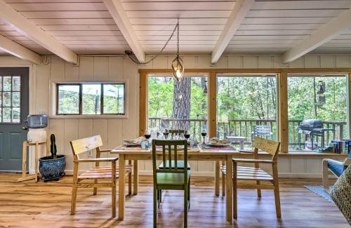 Middletown House | Relaxing Loch Lomond Cabin with Hot Tub & Near Wineries