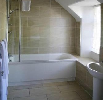 Fort Augustus House | Welcoming Loch Ness Guest House with Family-Friendly Amenities