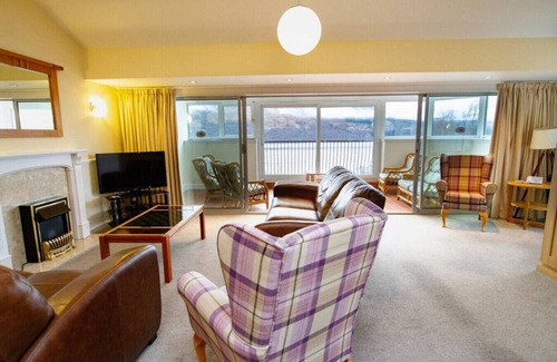 Kinloch Rannoch Villa | Pet-Friendly Highland Lodge at Loch Rannoch Retreat