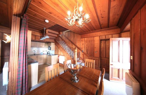 Kinloch Rannoch House | Discover Loch Rannoch Highland Club: Ideal for Families & Pets