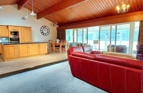 Kinloch Rannoch House | Explore Loch Rannoch Highland Club with Spa & Family Amenities