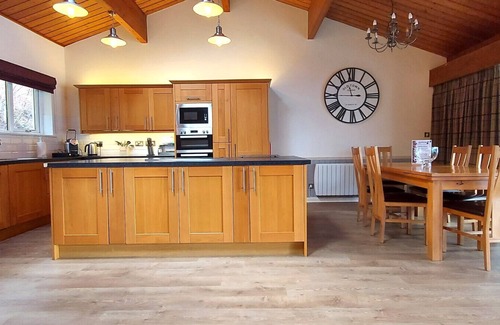 Kinloch Rannoch House | Explore Loch Rannoch Highland Club with Spa & Family Amenities