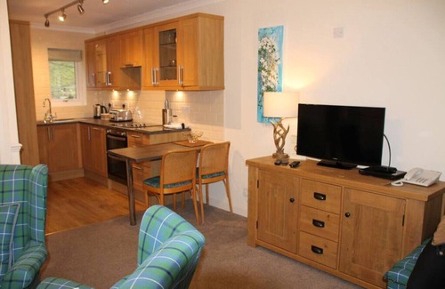 Kinloch Rannoch House | Lochside Lodge 7 at Loch Rannoch Highland Club Awaits You